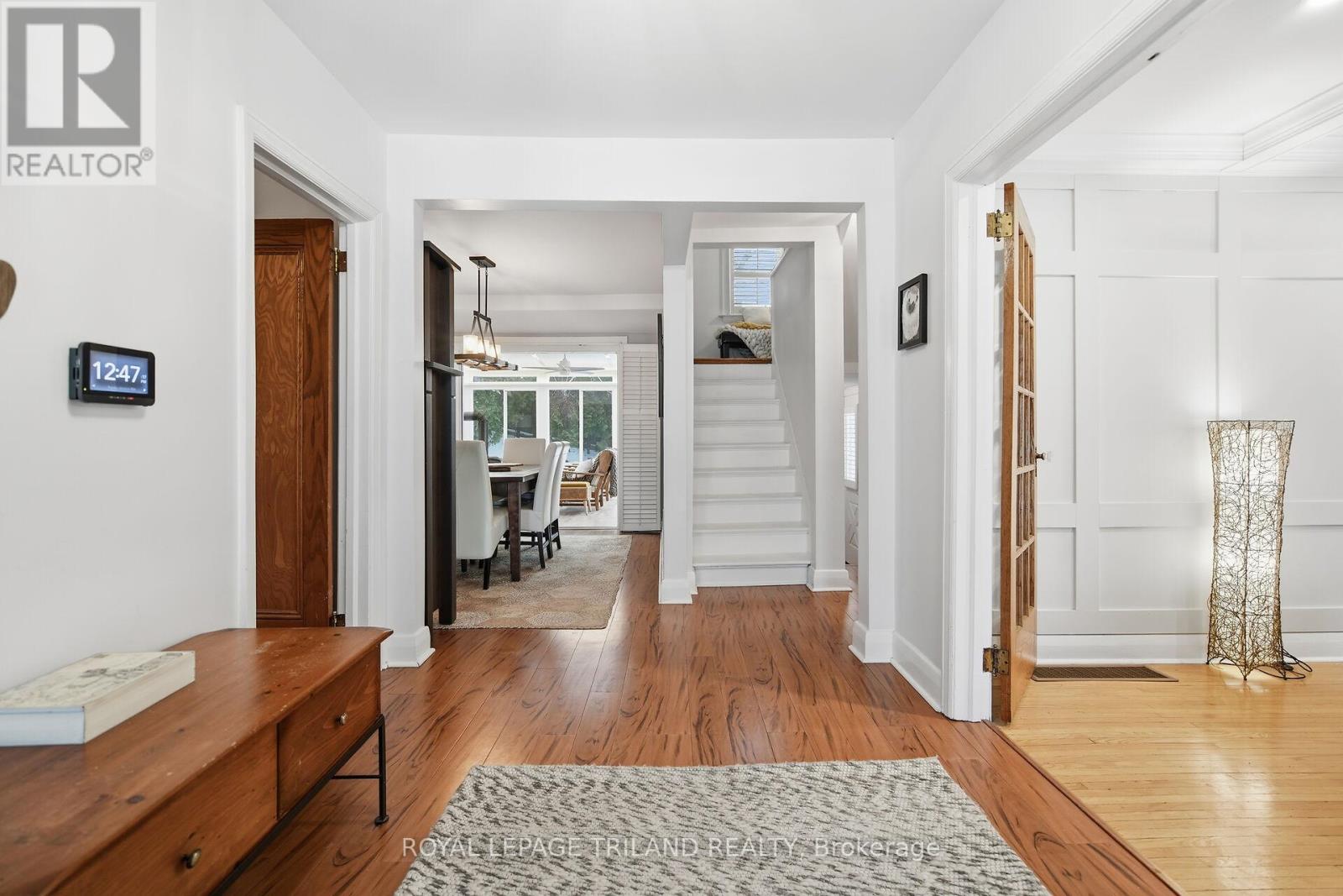 831 RIVERSIDE DRIVE - 4