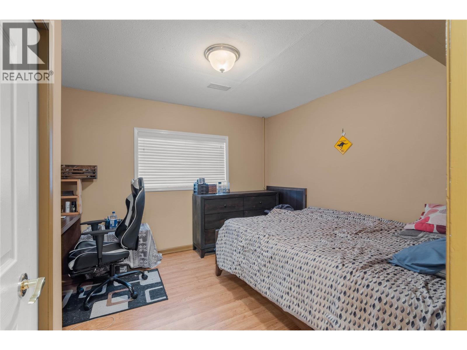 222 THRISSEL Place - Image 20