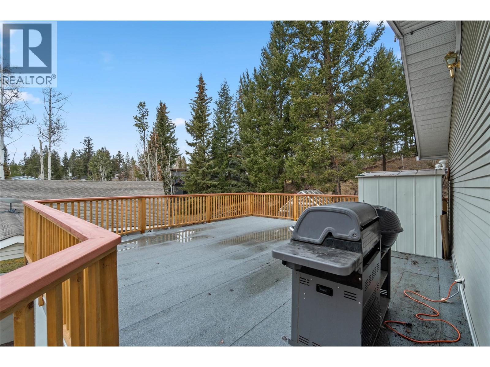 222 THRISSEL Place - 39