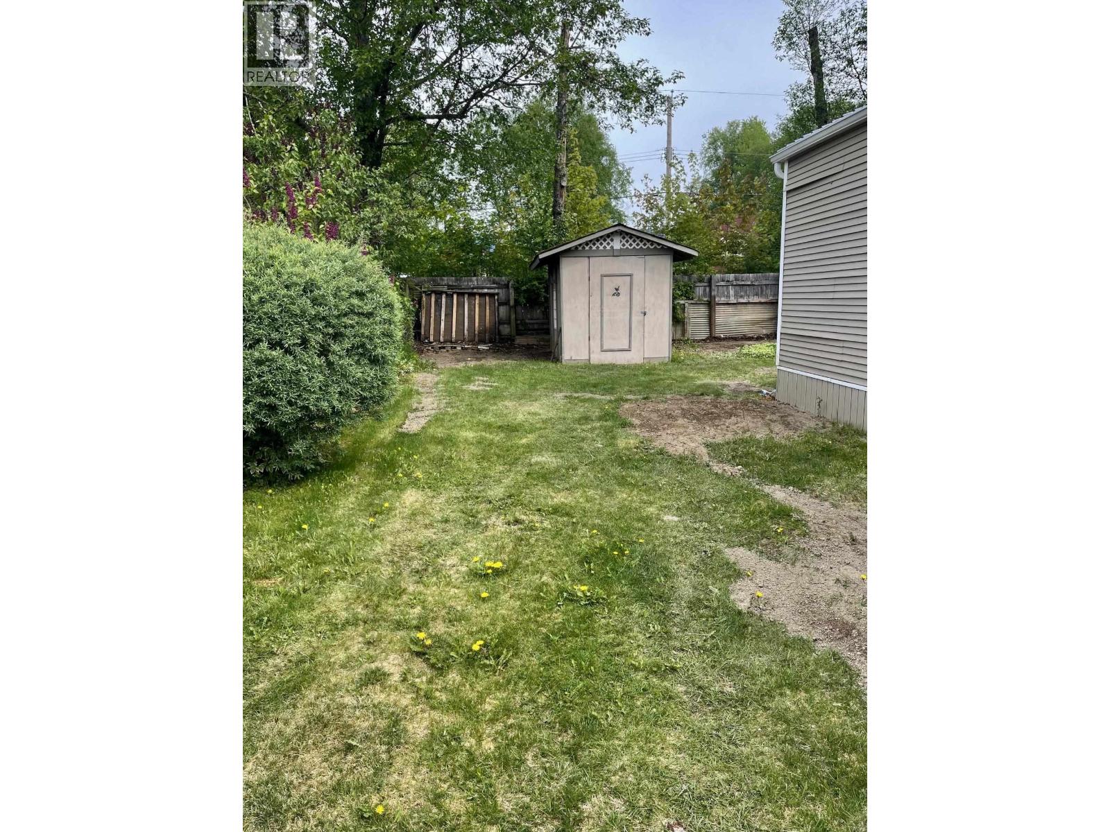 31 3889 MULLER AVENUE, Terrace