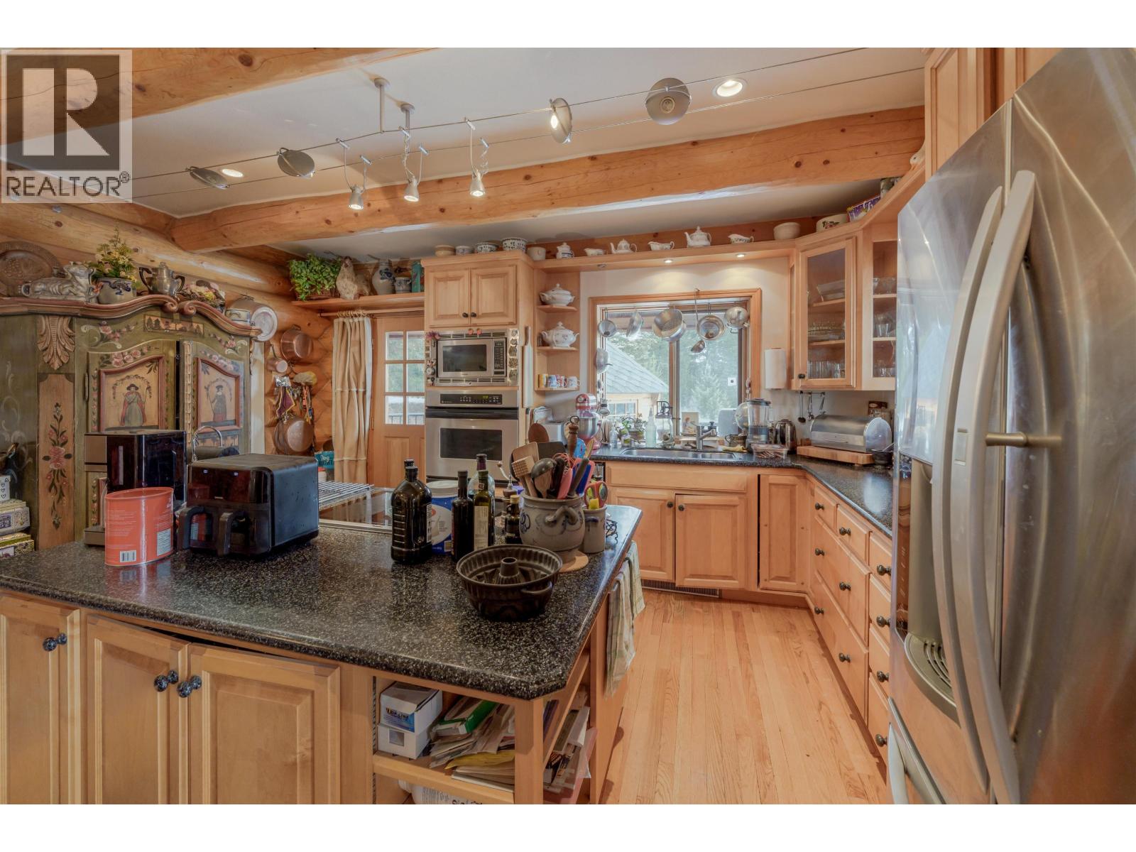 5565 BACKVALLEY ROAD - 11