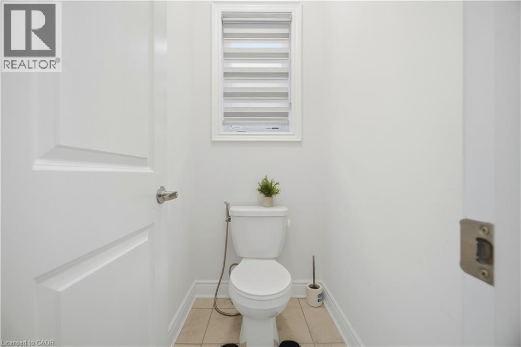 18 TWEEDHILL Avenue, Peel, Ontario, L7C4K5 — Photo 22