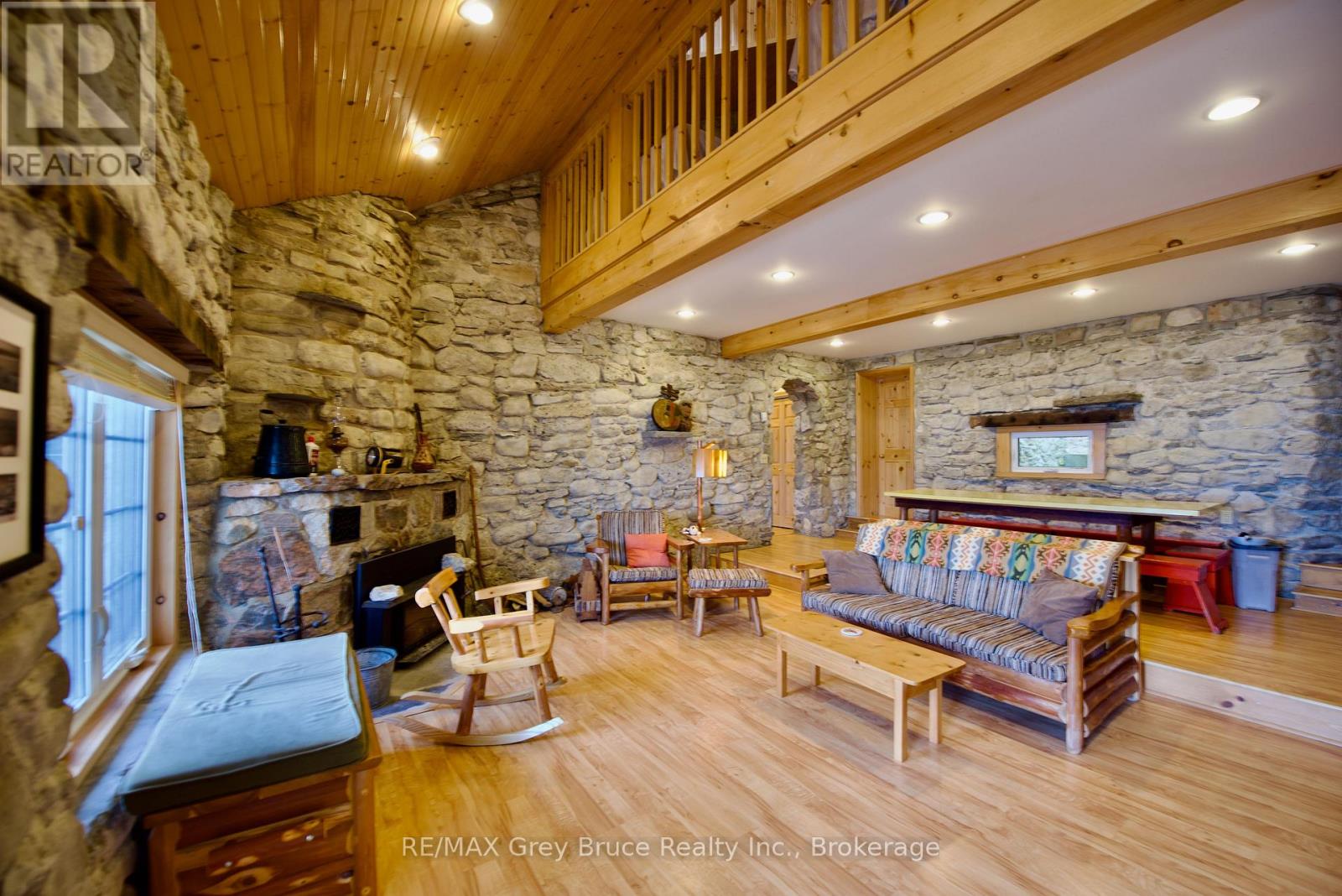 130 SOUTH SHORE ROAD - Image 14