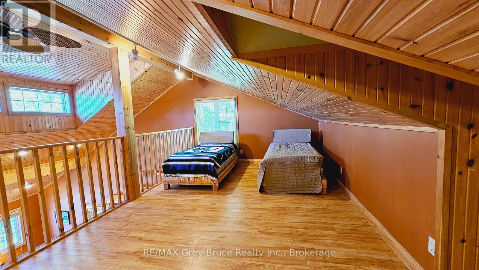 130 SOUTH SHORE ROAD - Image 24