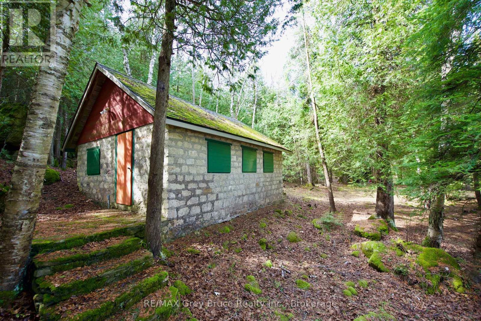 130 SOUTH SHORE ROAD - Image 33