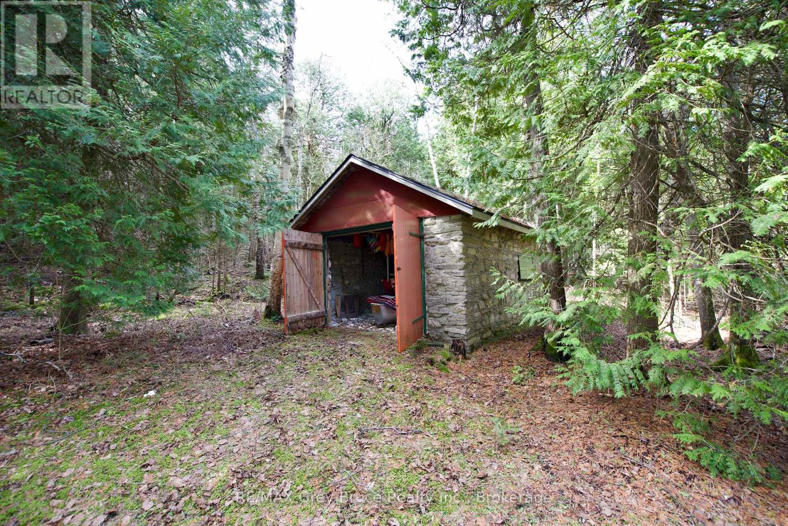 130 SOUTH SHORE ROAD - Image 34
