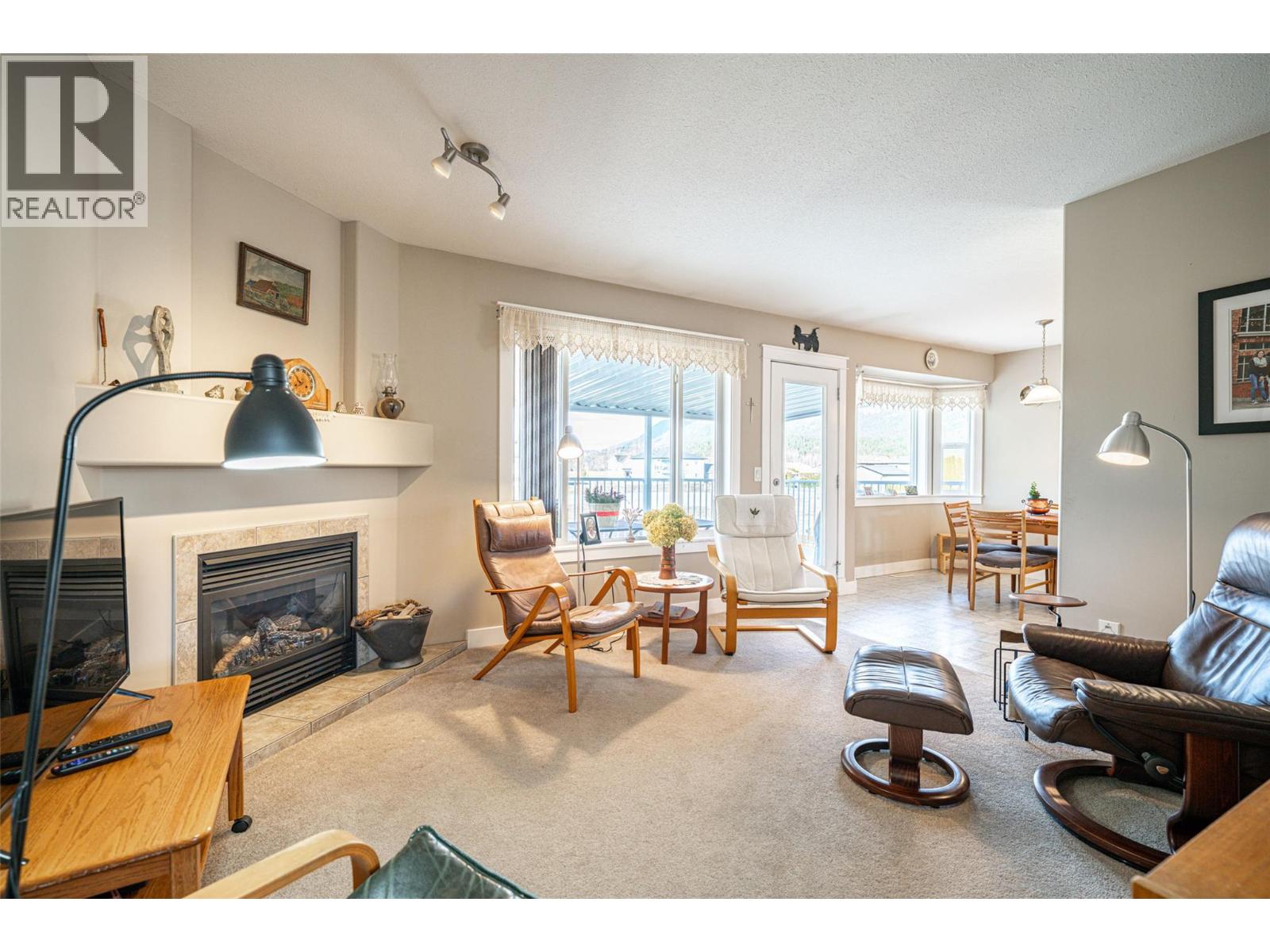 415 Bass Avenue - 22