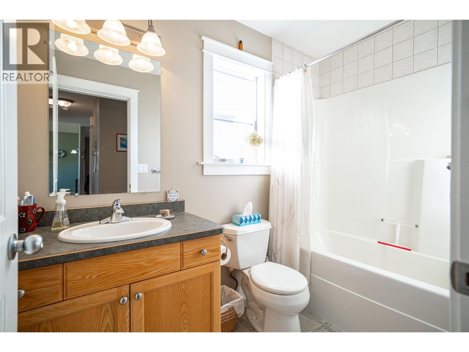 415 Bass Avenue - 34
