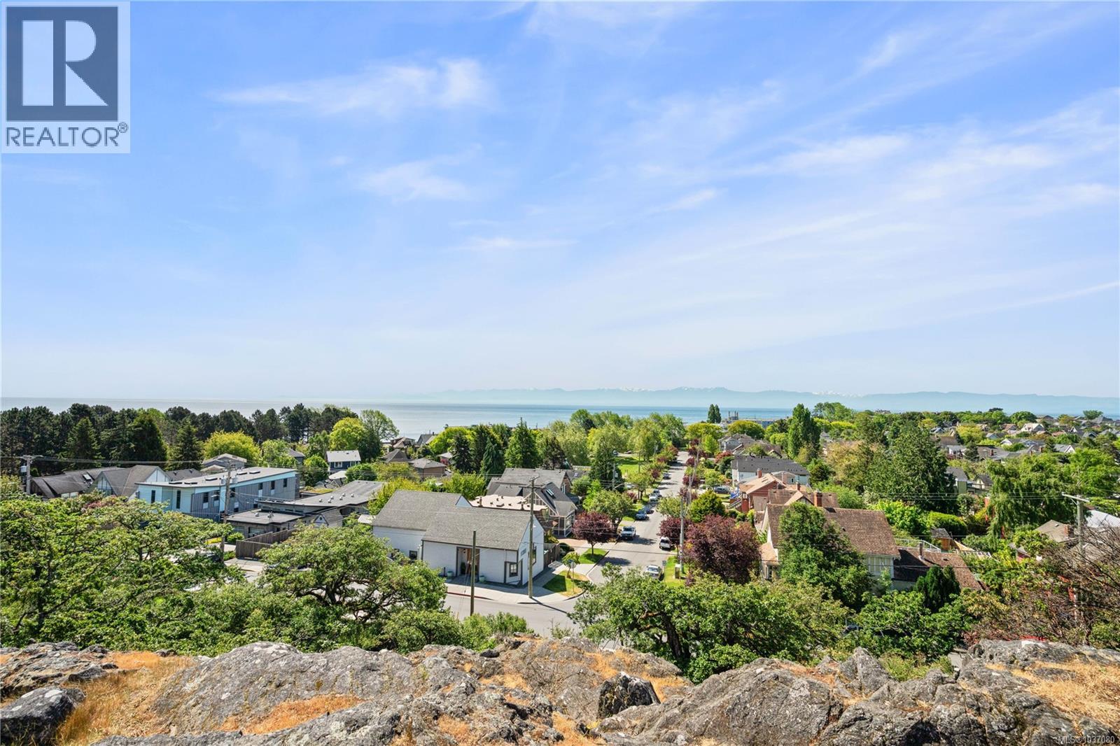 #406 1433 Faircliff Lane - 35