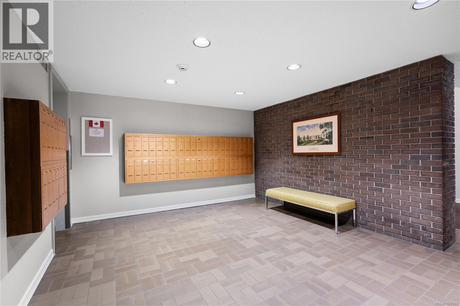 #406 1433 Faircliff Lane - 41