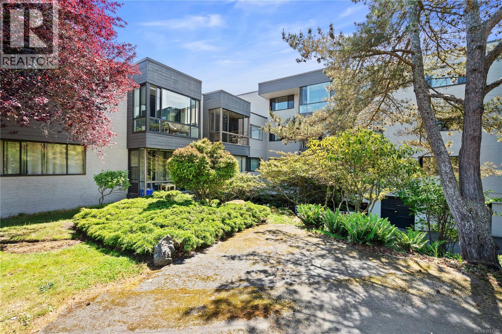 #406 1433 Faircliff Lane - 55
