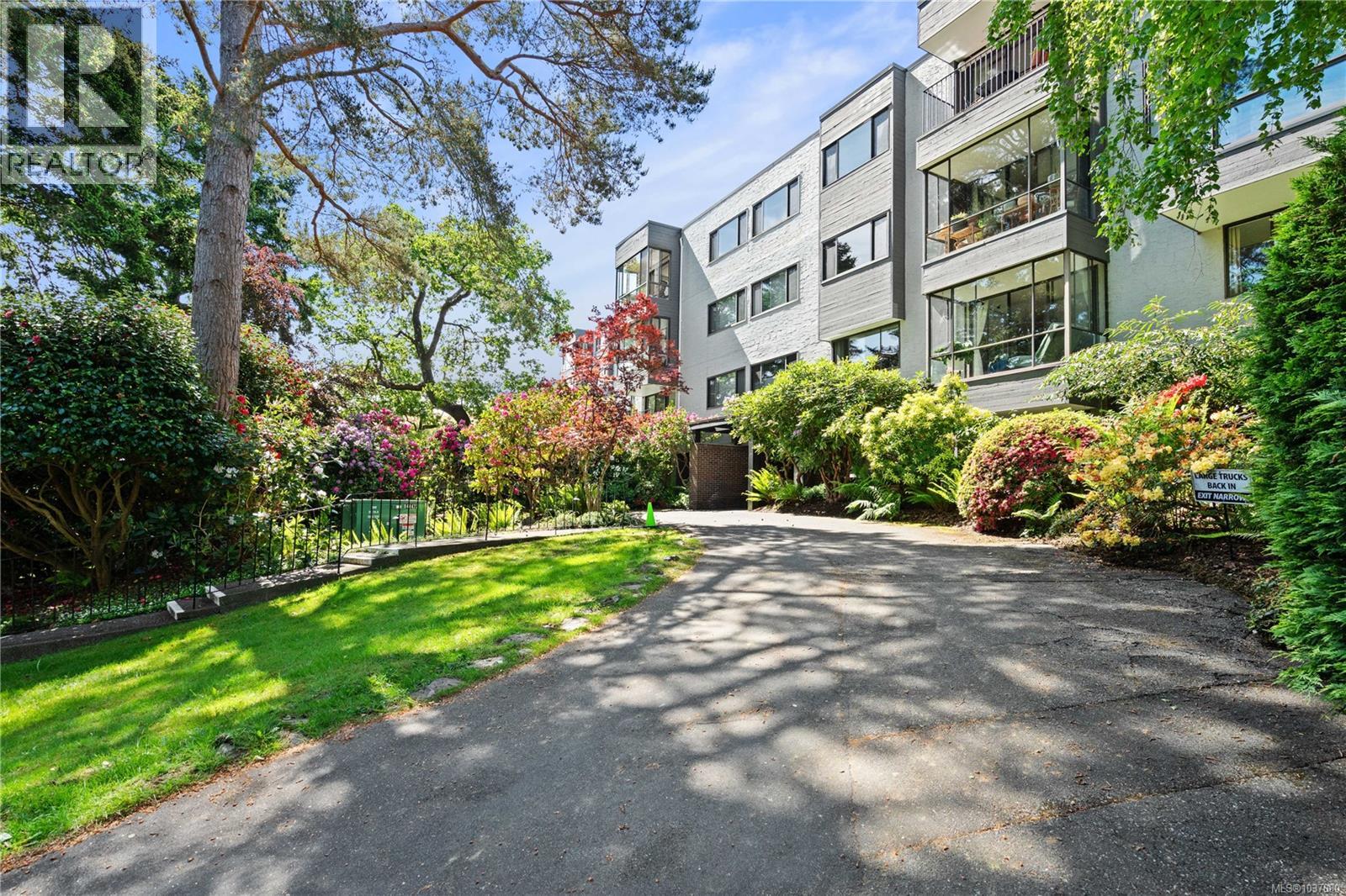 #406 1433 Faircliff Lane - 57
