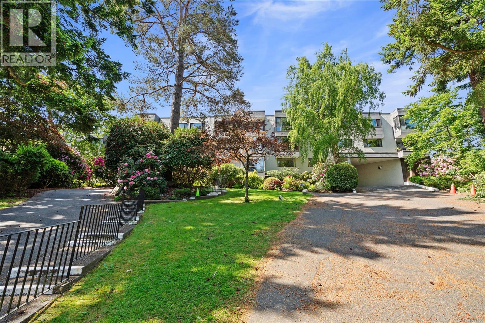 #406 1433 Faircliff Lane - 59