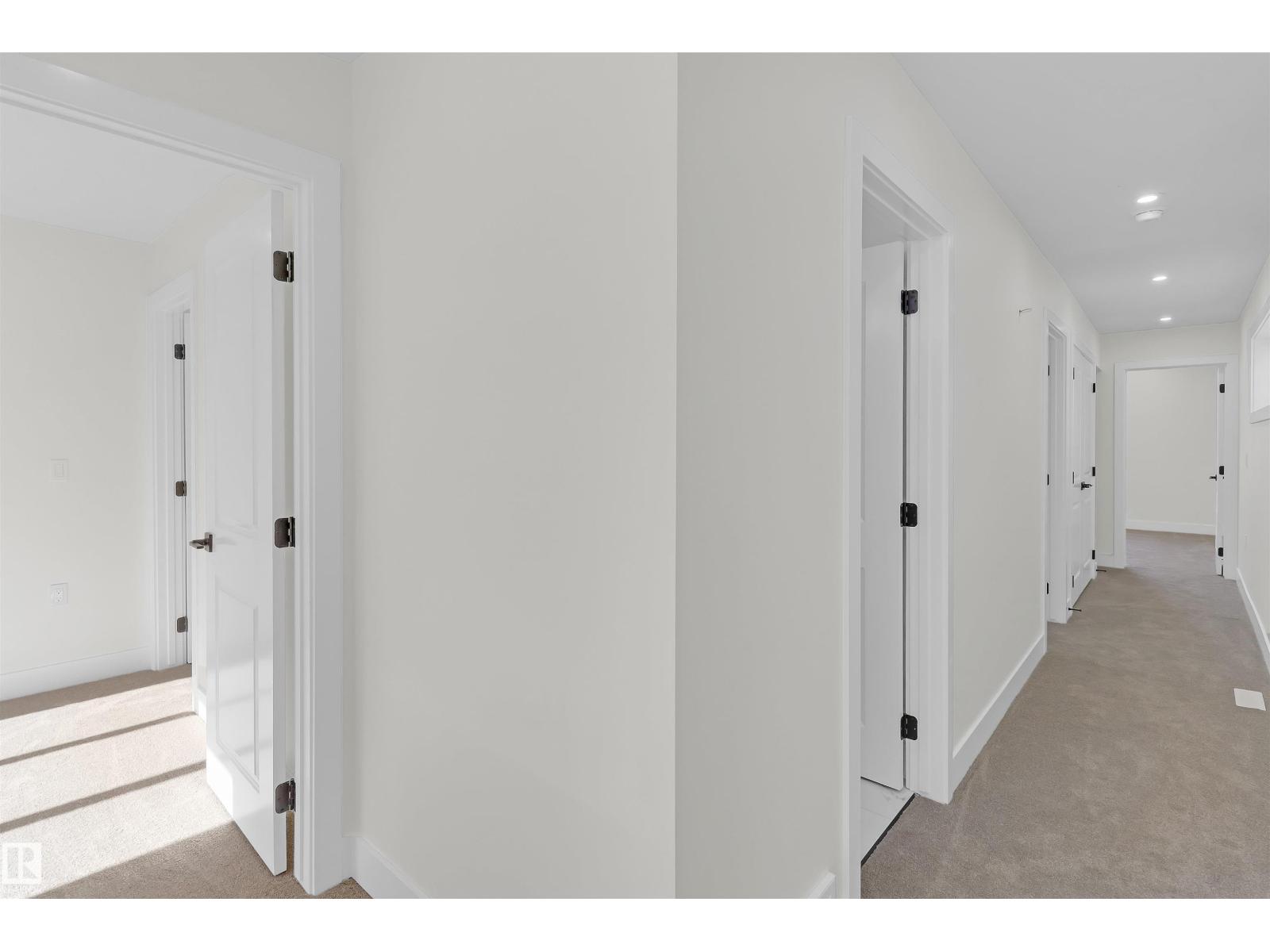 7936 91 AV NW - 8