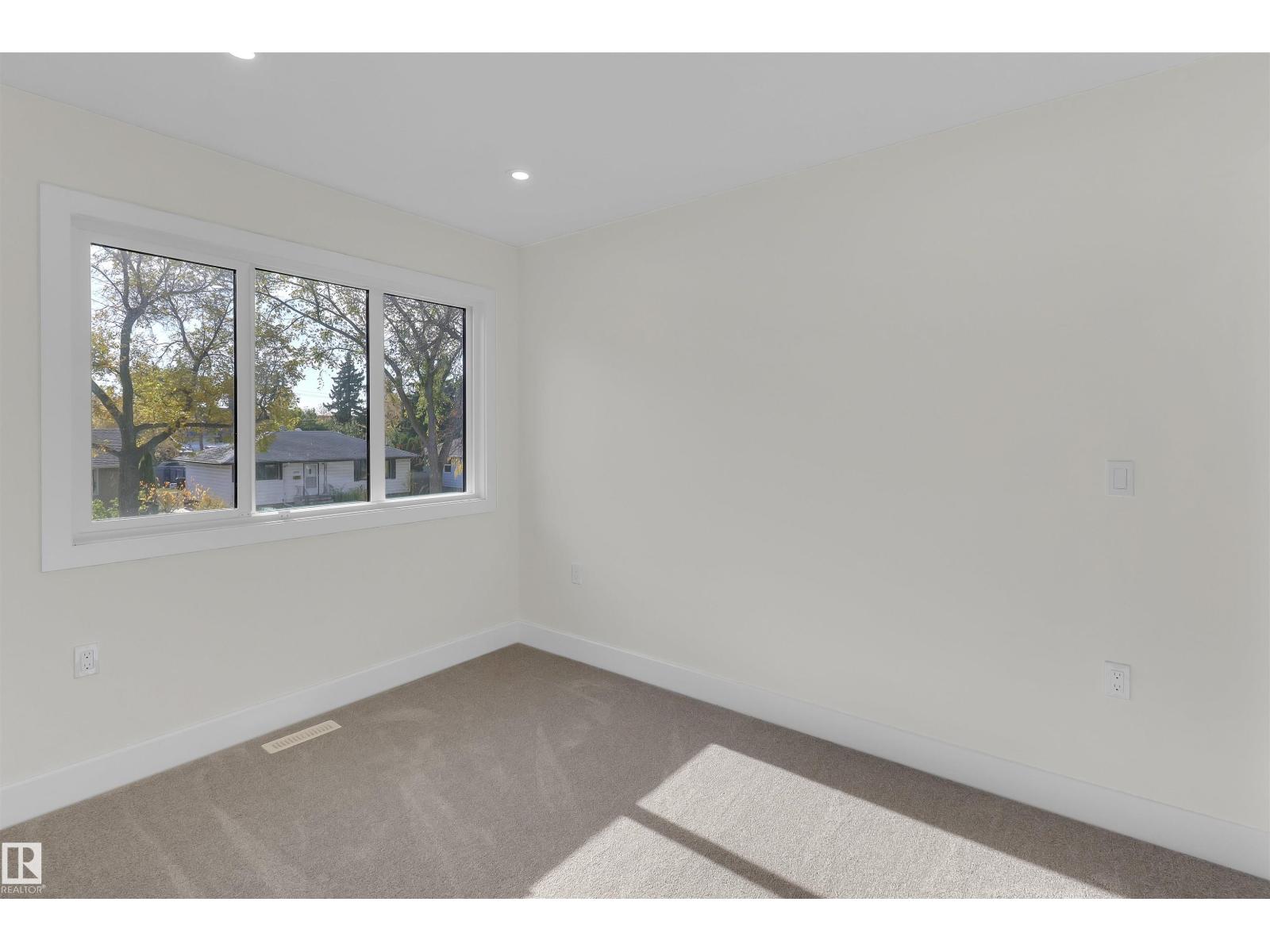 7936 91 AV NW - 9