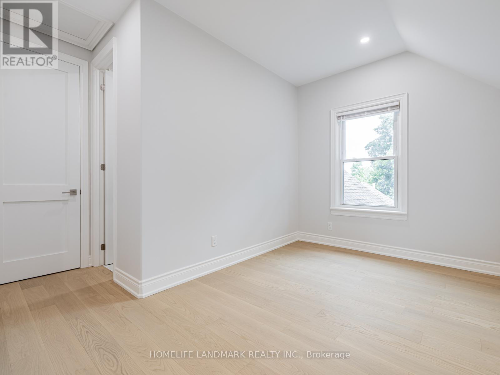 #1 (MAIN) - 41 ARNOLD CRESCENT