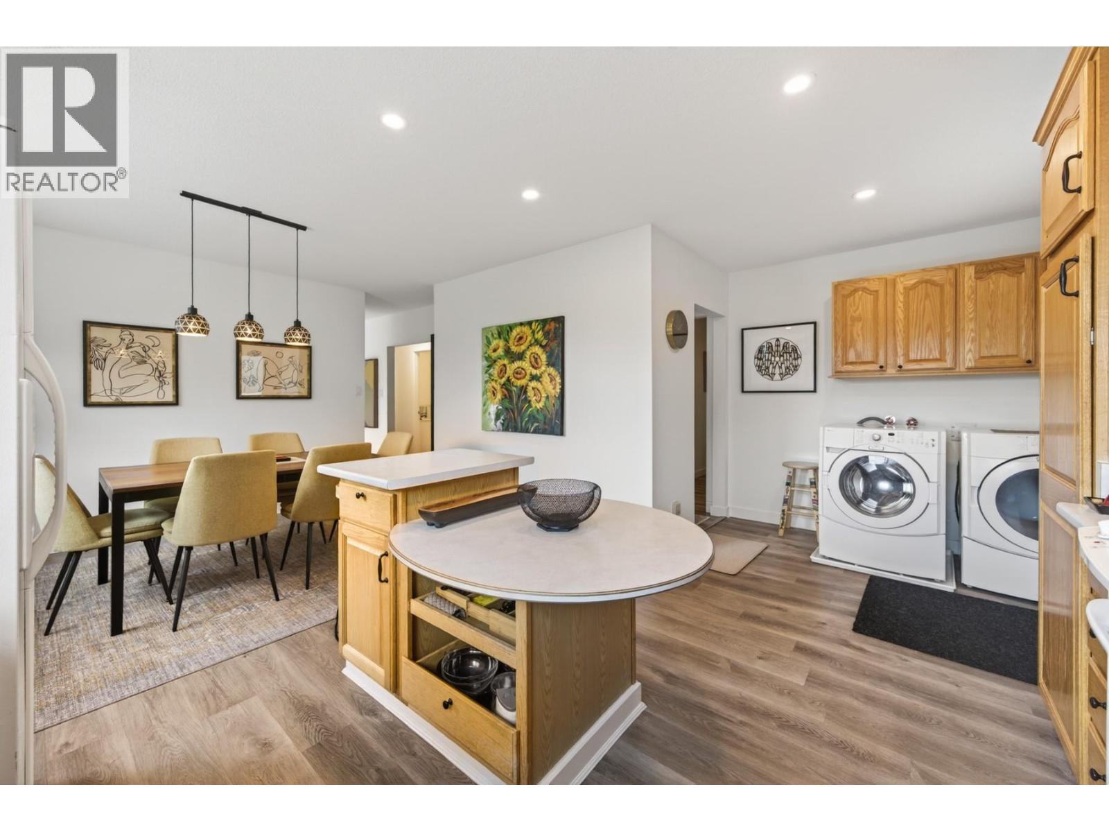 355 PINE Street, Lillooet
