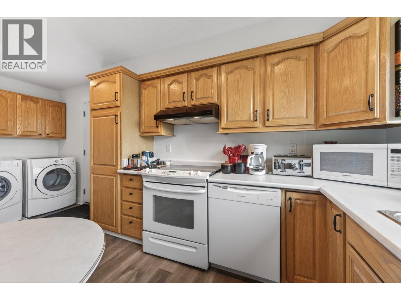 355 PINE Street, Lillooet
