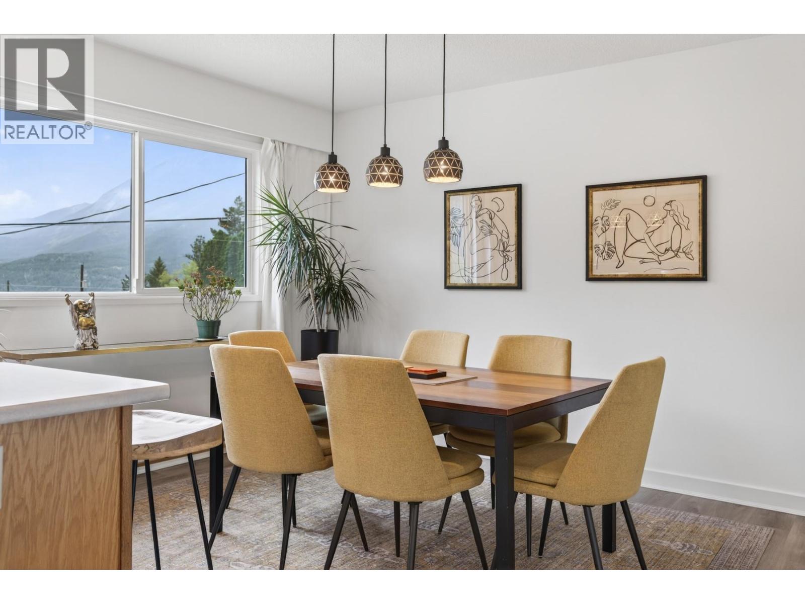 355 PINE Street, Lillooet