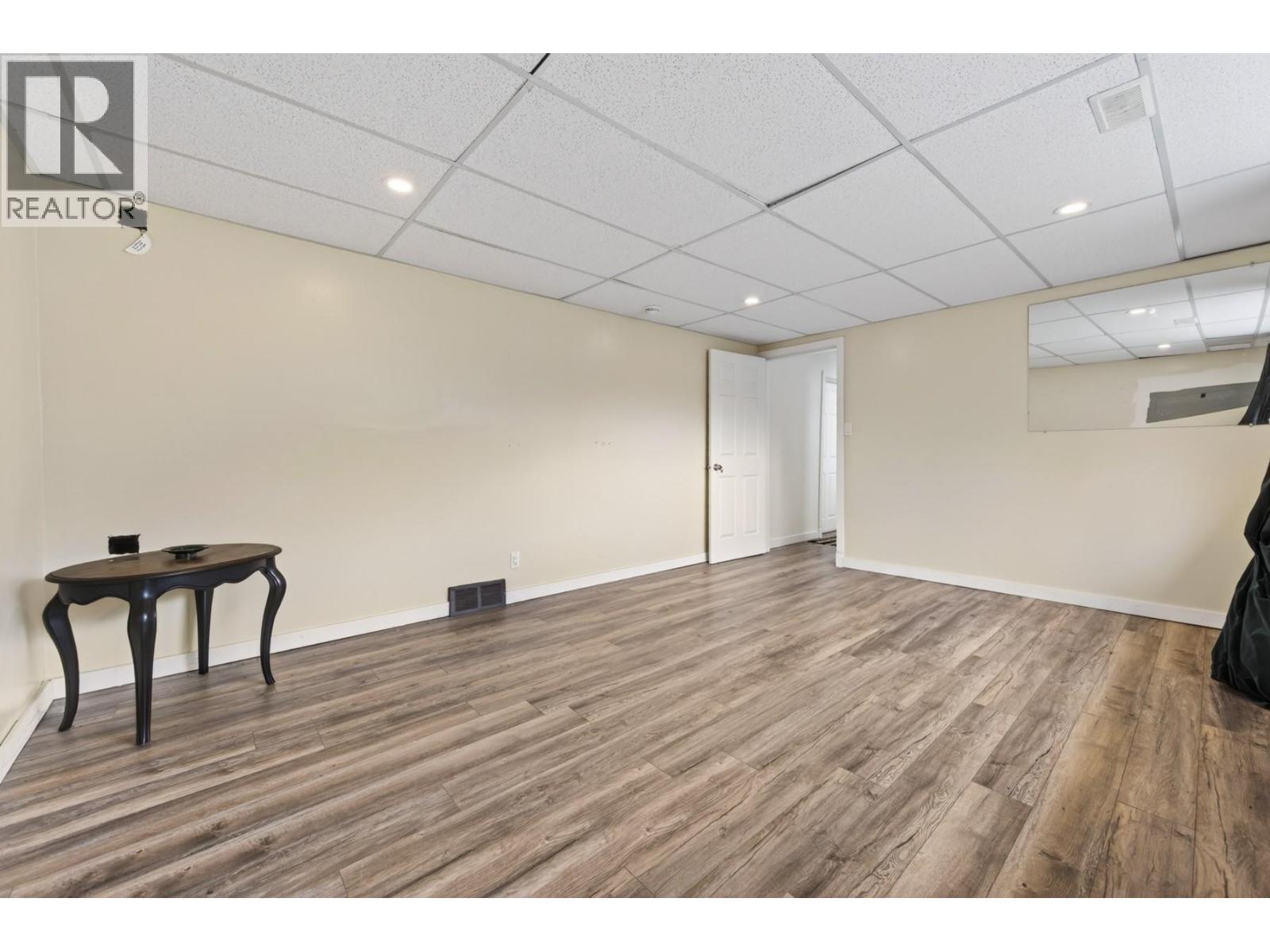 355 PINE Street - 29