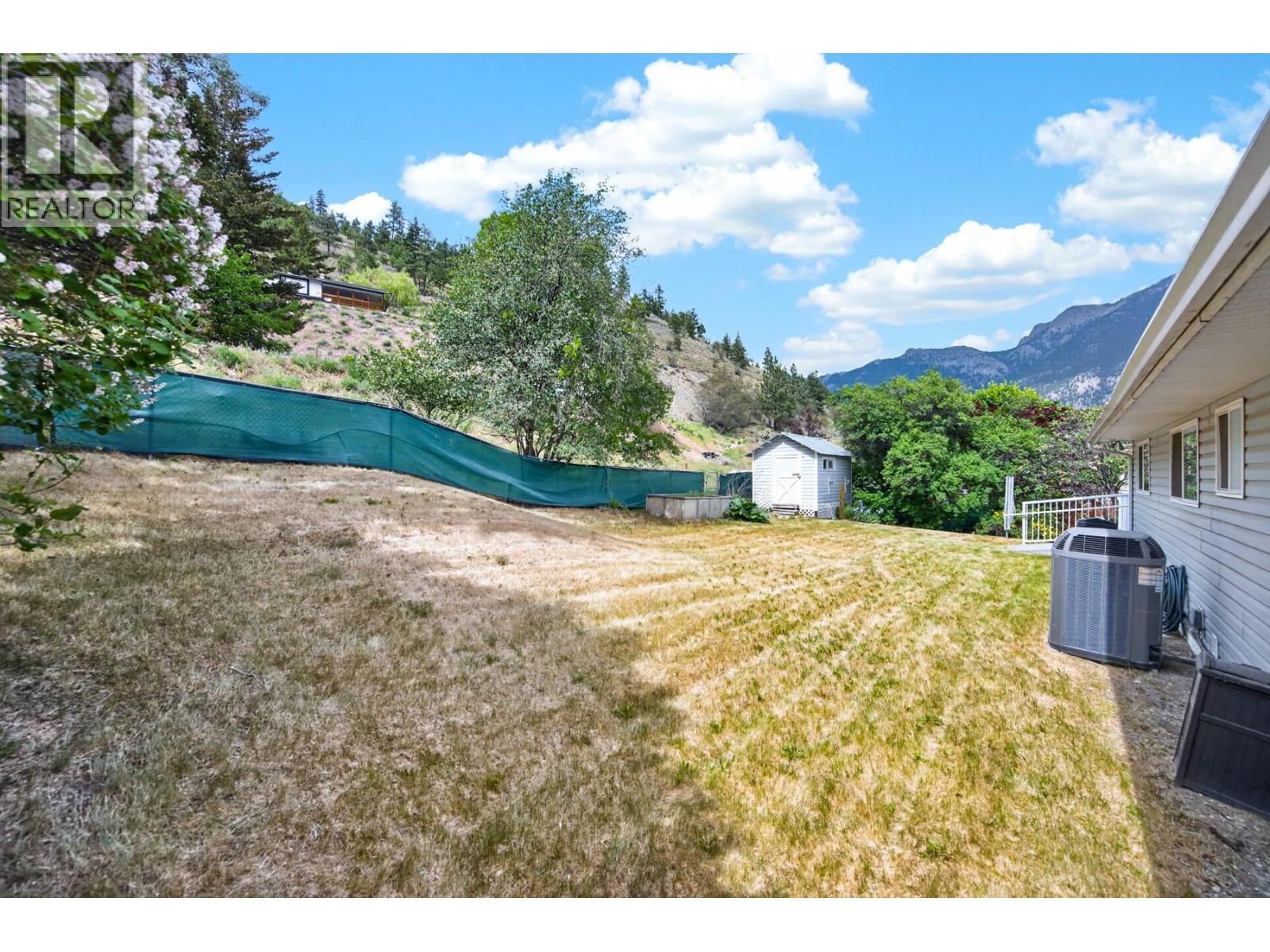 355 PINE Street, Lillooet
