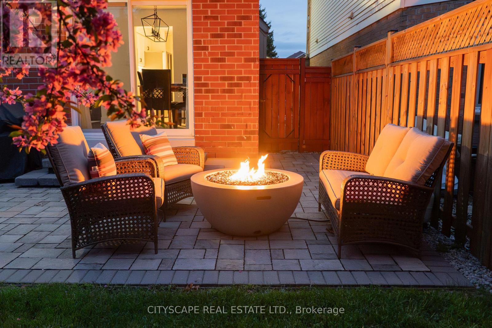 3912 RUSHTON CRESCENT - 6