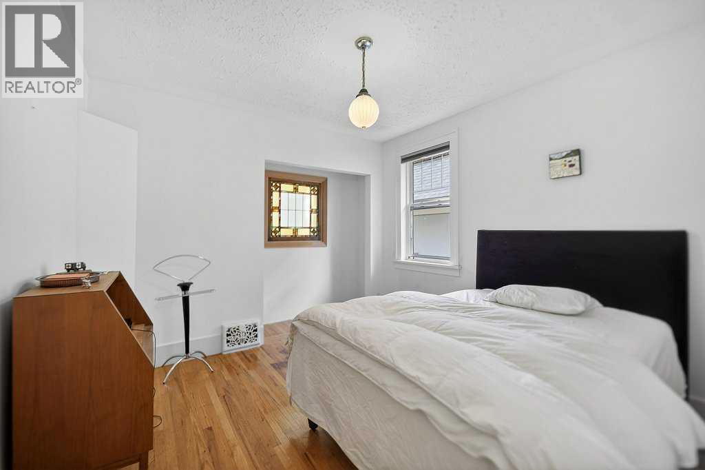 924 7A Street NW - 20