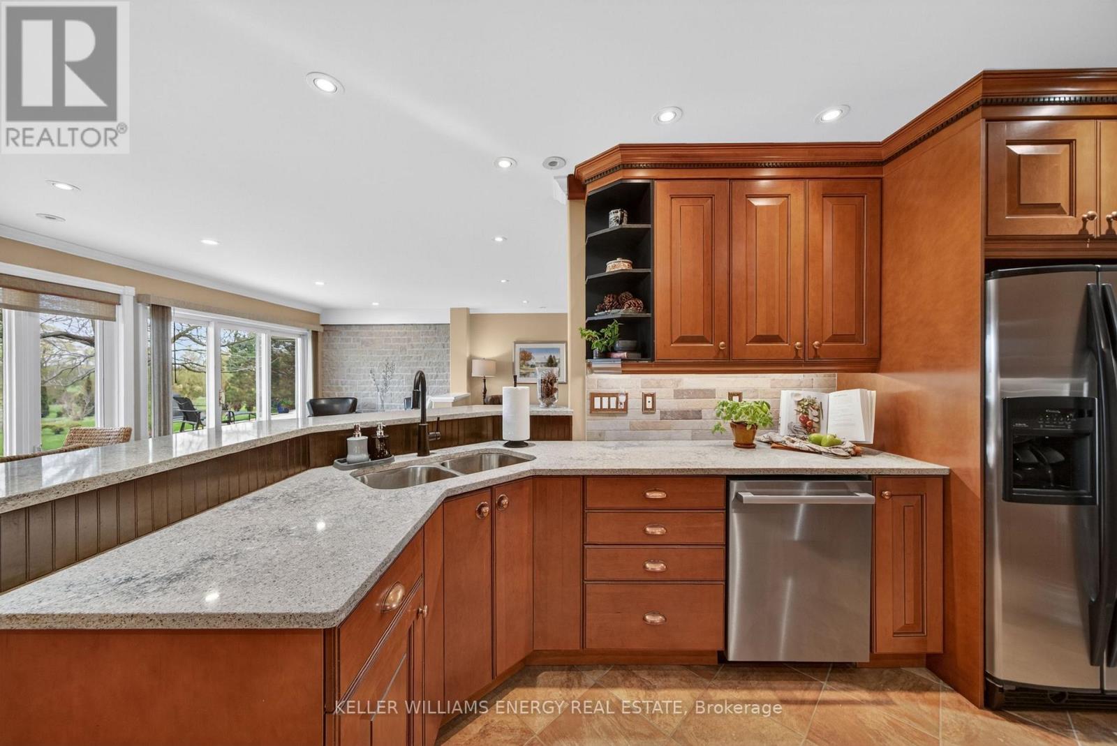 160 MCKINLEY CROSSROAD CROSS - 15