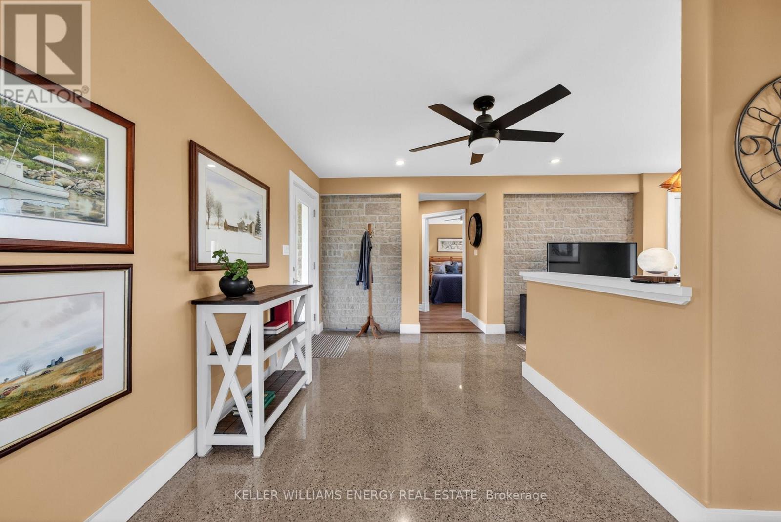 160 MCKINLEY CROSSROAD CROSS - 33