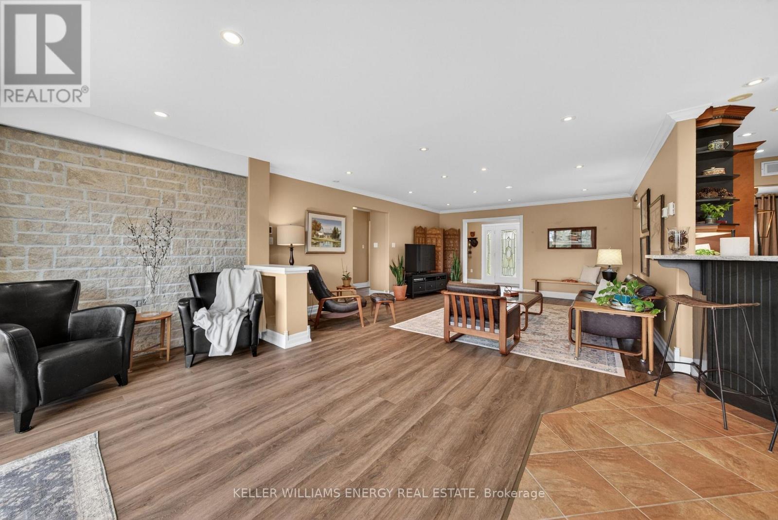 160 MCKINLEY CROSSROAD CROSS - 9