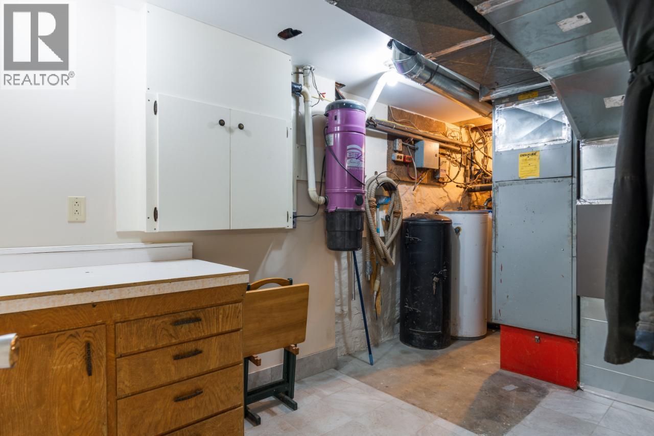 6302 MARSDEN Road - 64