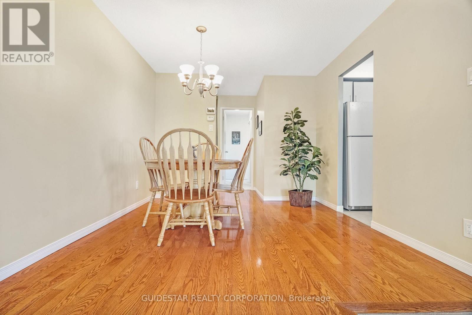 1906 - 1171 AMBLESIDE DRIVE