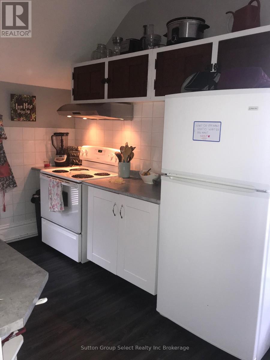 48 PERRY STREET - 6