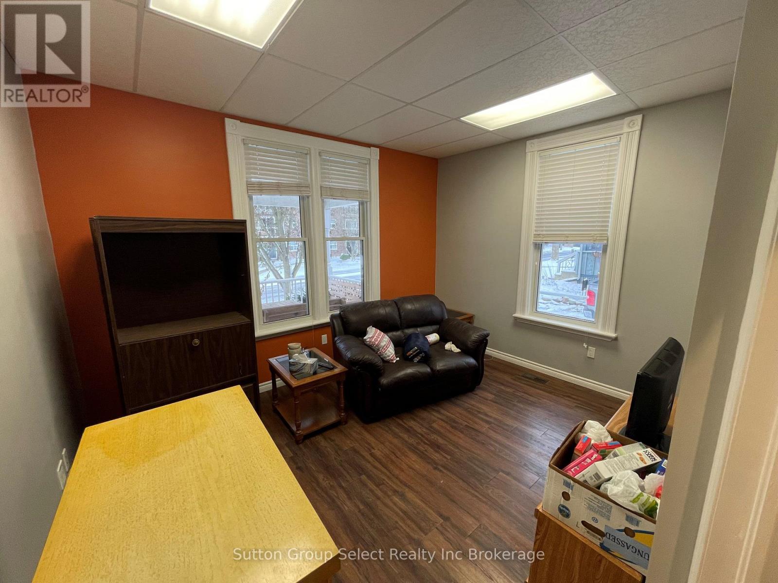 48 PERRY STREET - 8