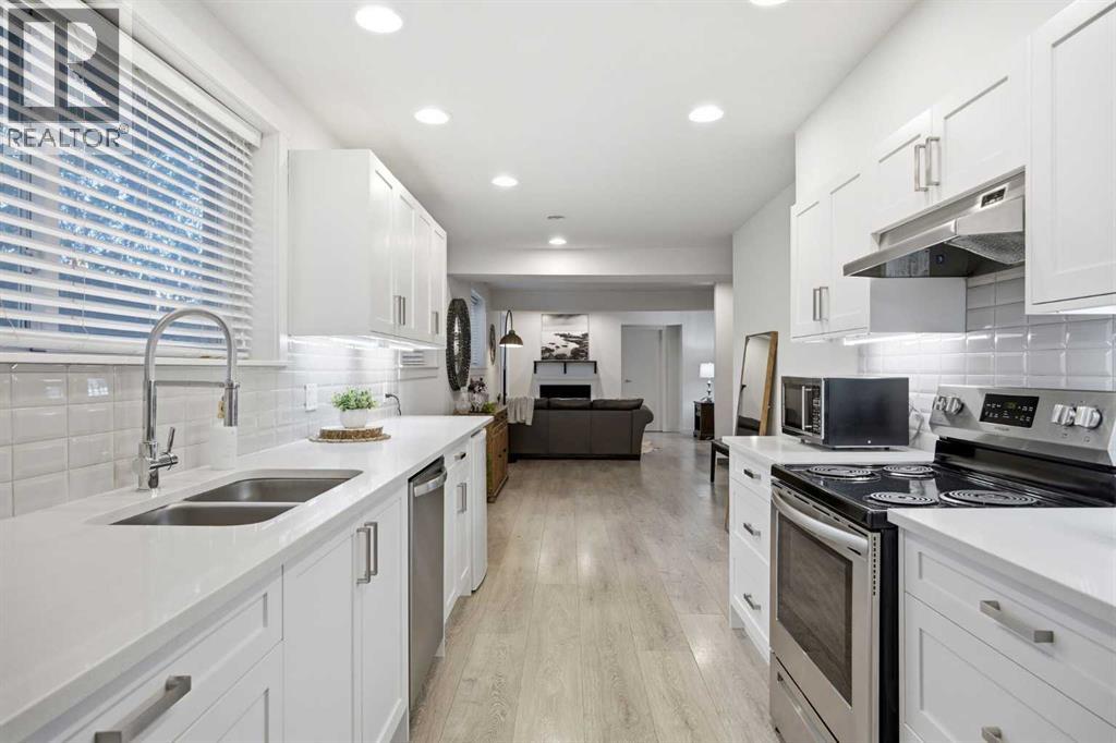 #101 2221 14 Street SW - 14