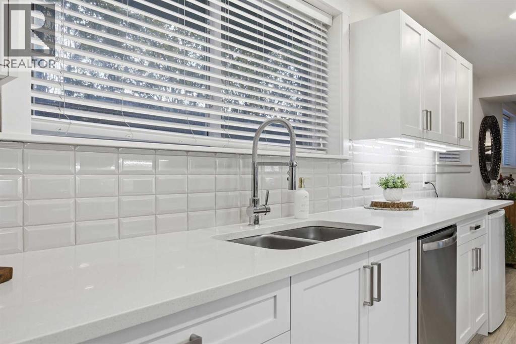 #101 2221 14 Street SW - 15