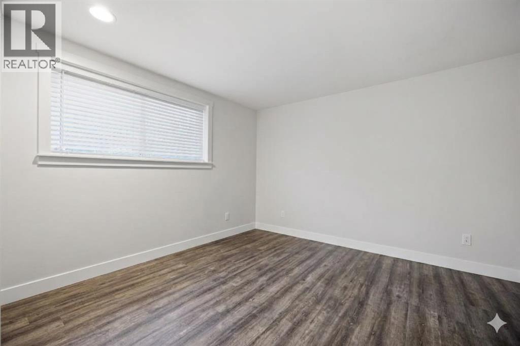 #101 2221 14 Street SW - 26