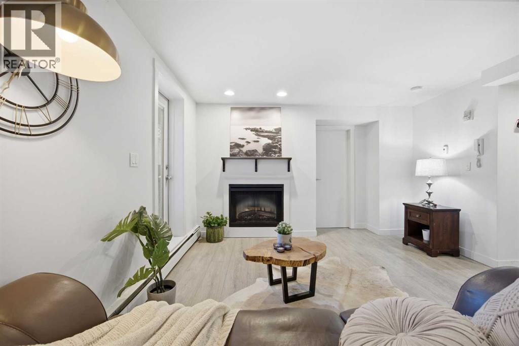 #101 2221 14 Street SW - 4