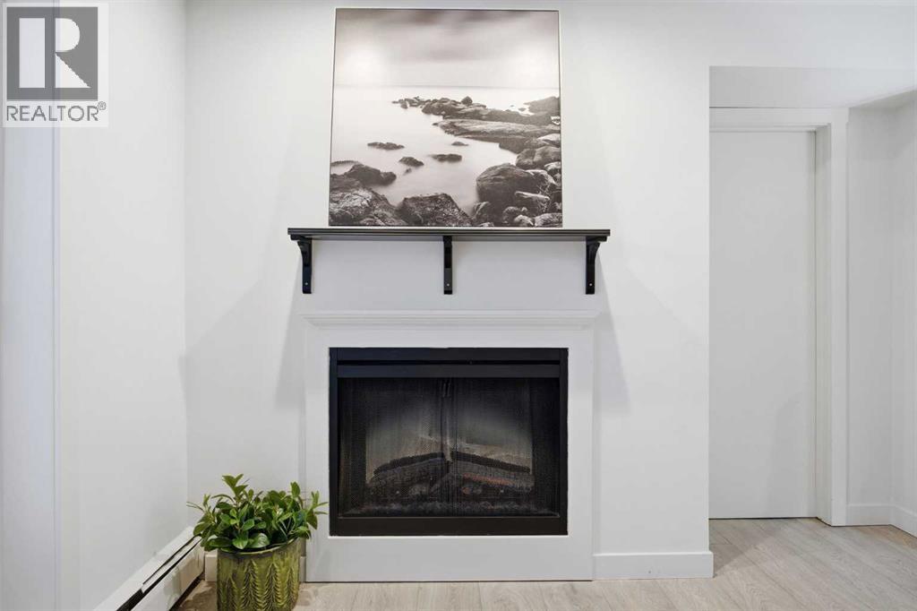 #101 2221 14 Street SW - 5