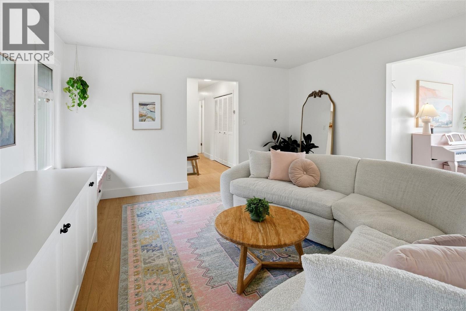 4285 Caen Rd - 6