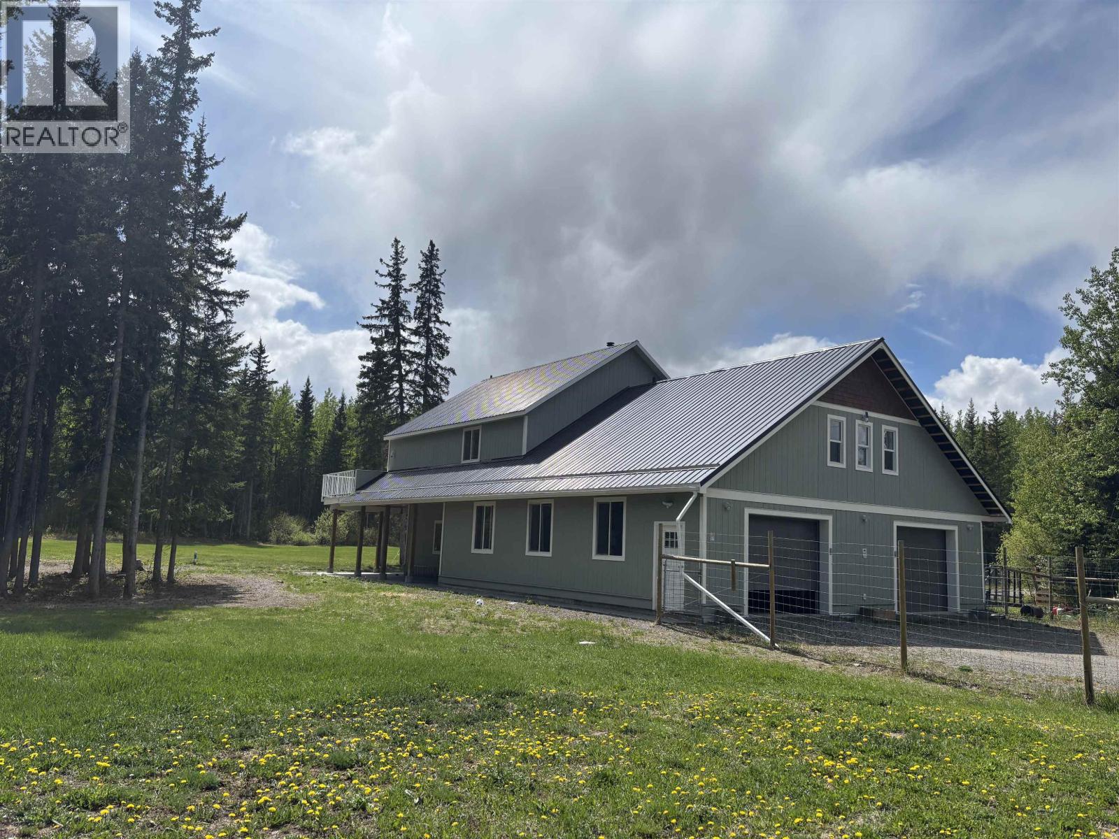 520 OAK STREET, Vanderhoof
