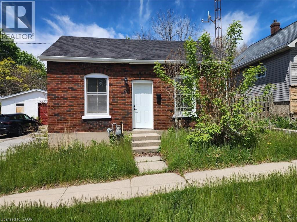 32 NIAGARA Street, Brantford, Ontario, N3R4E2 — Photo 21