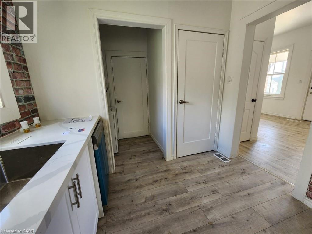 32 NIAGARA Street, Brantford, Ontario, N3R4E2 — Photo 14