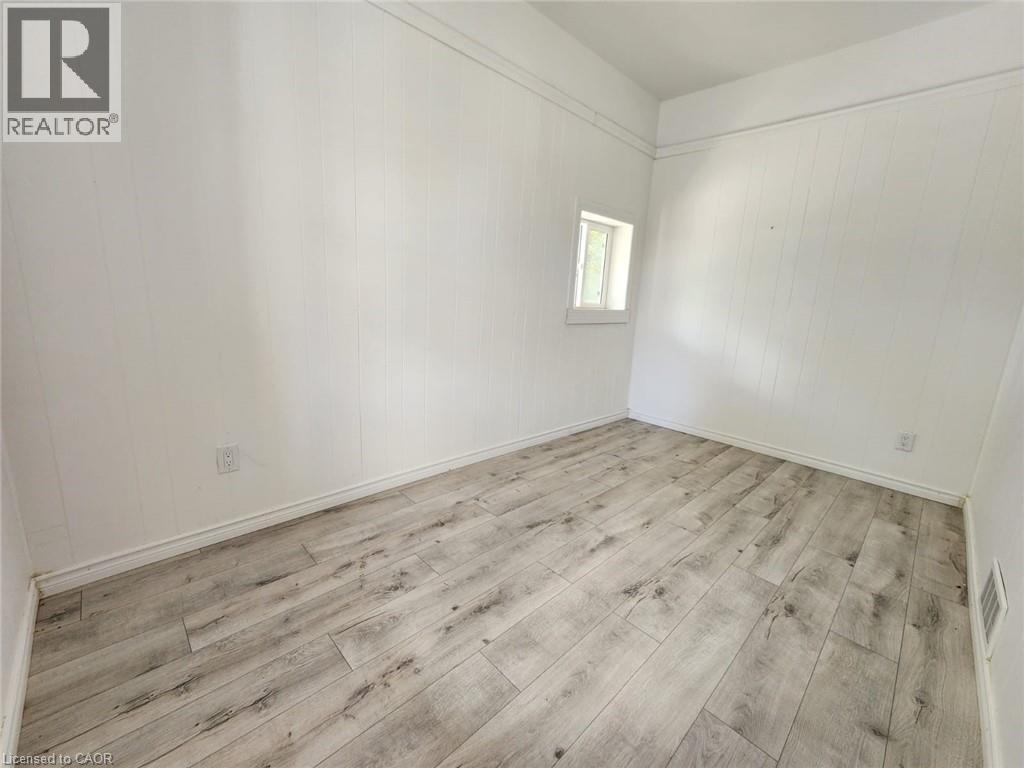 32 NIAGARA Street, Brantford, Ontario, N3R4E2 — Photo 24
