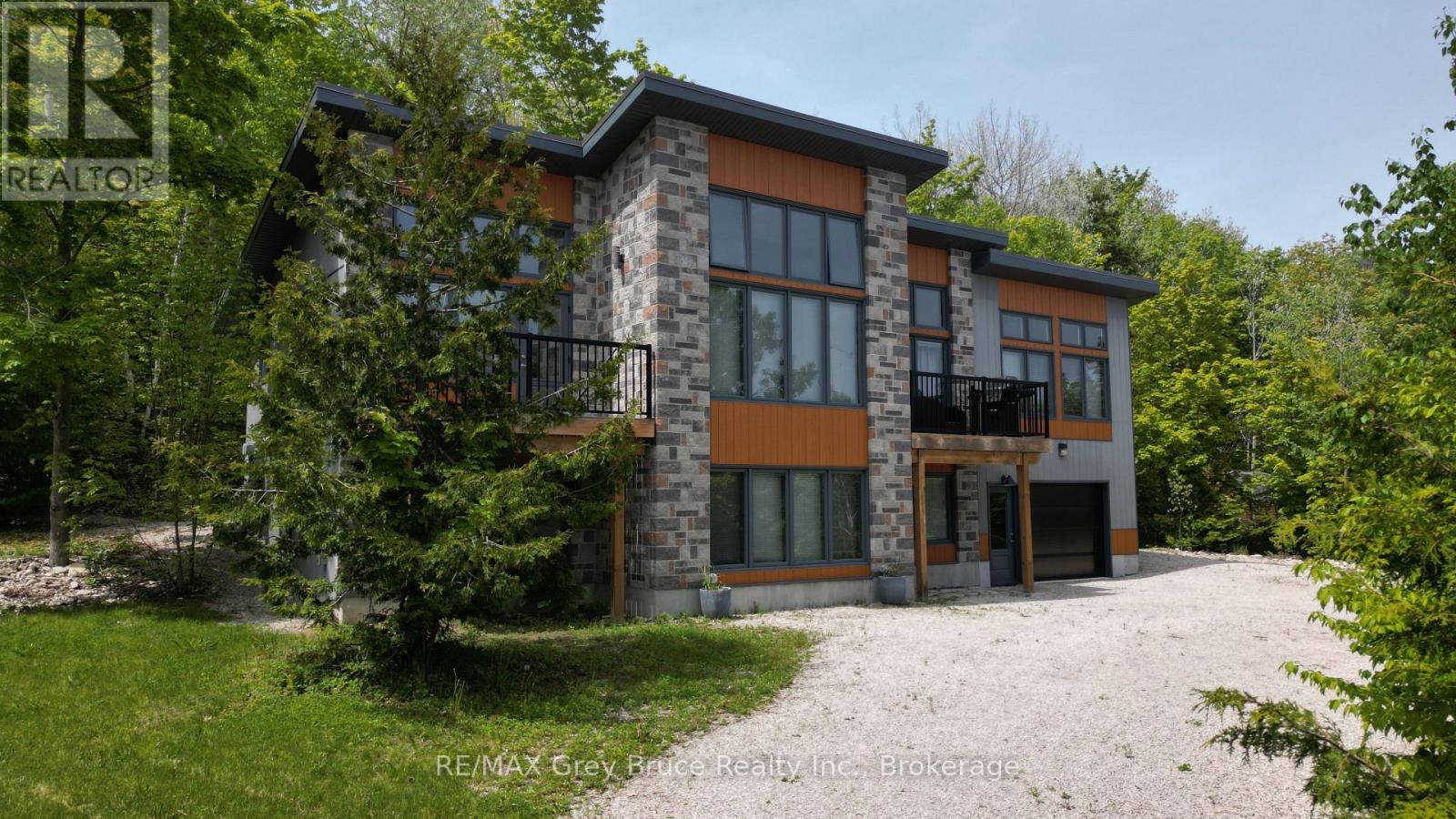 17 SHORELINE DRIVE - 2
