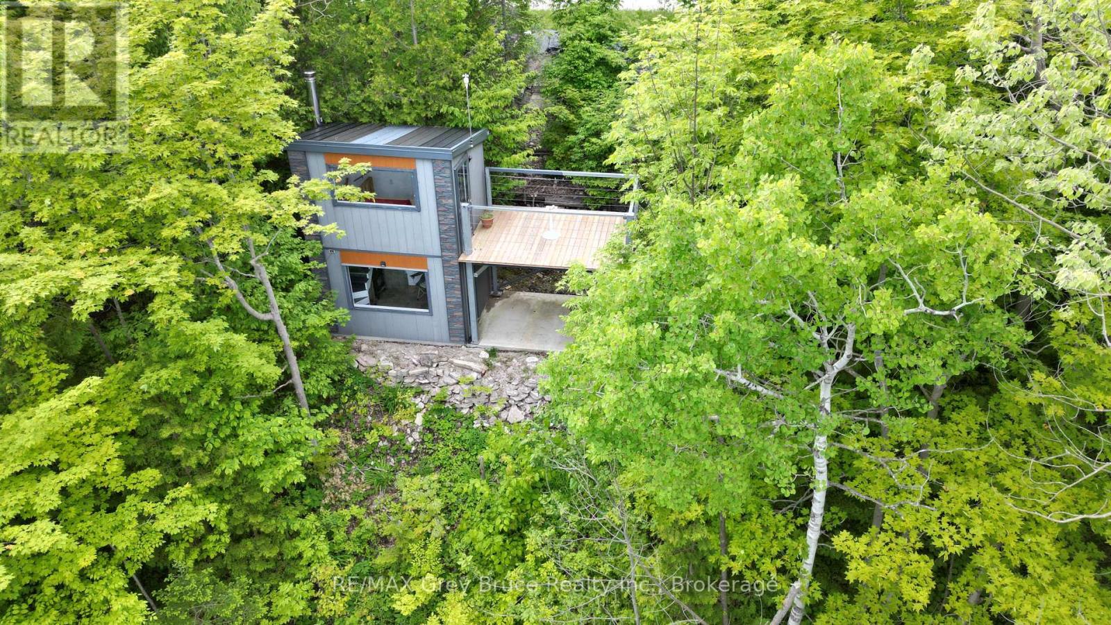 17 SHORELINE DRIVE - 36