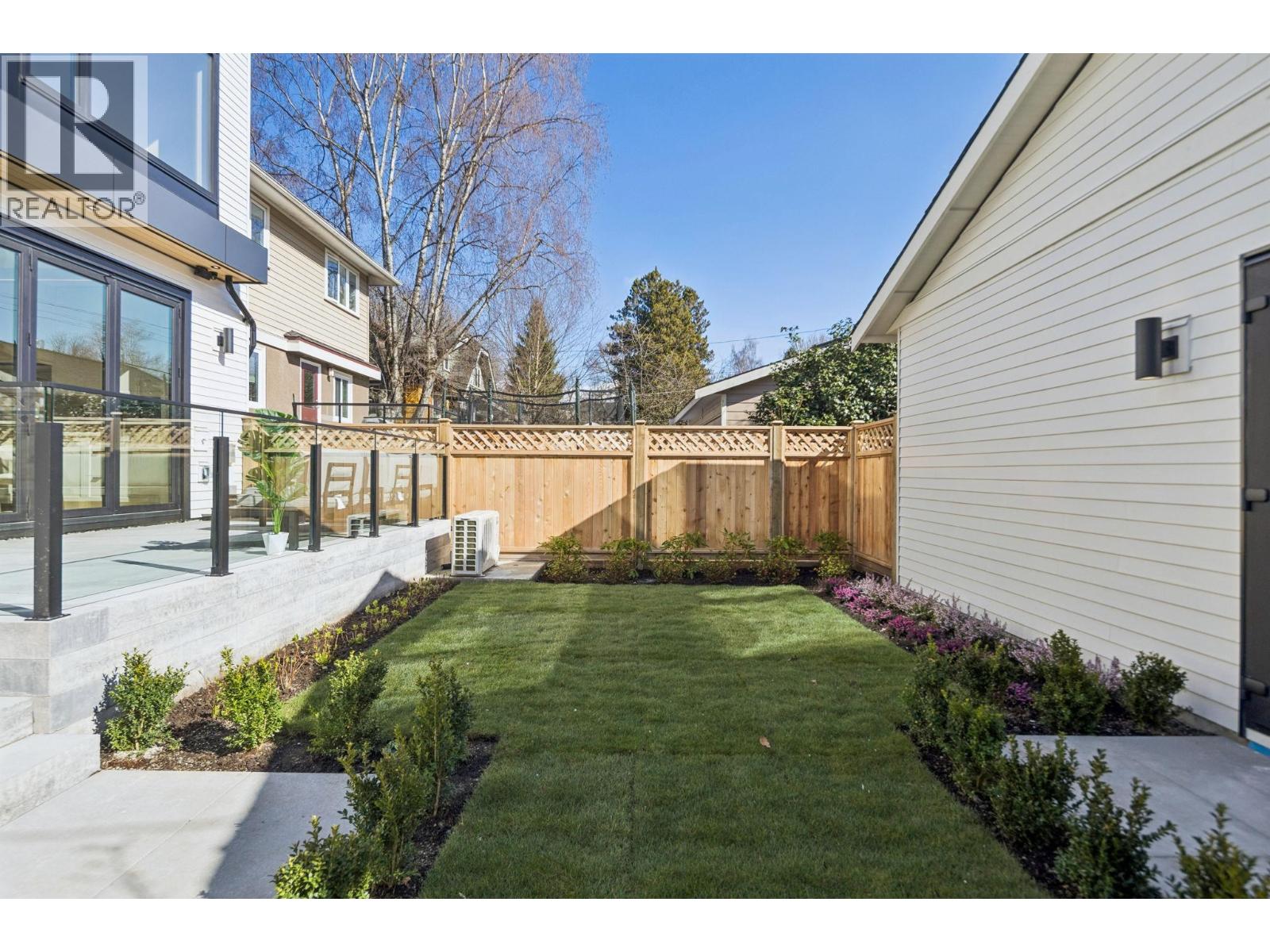 3 Bed, 4 Bath Duplex for Sale in Vancouver – 2 3036 W 13TH AVENUE, Vancouver – MLS# R3123049 - Image 31