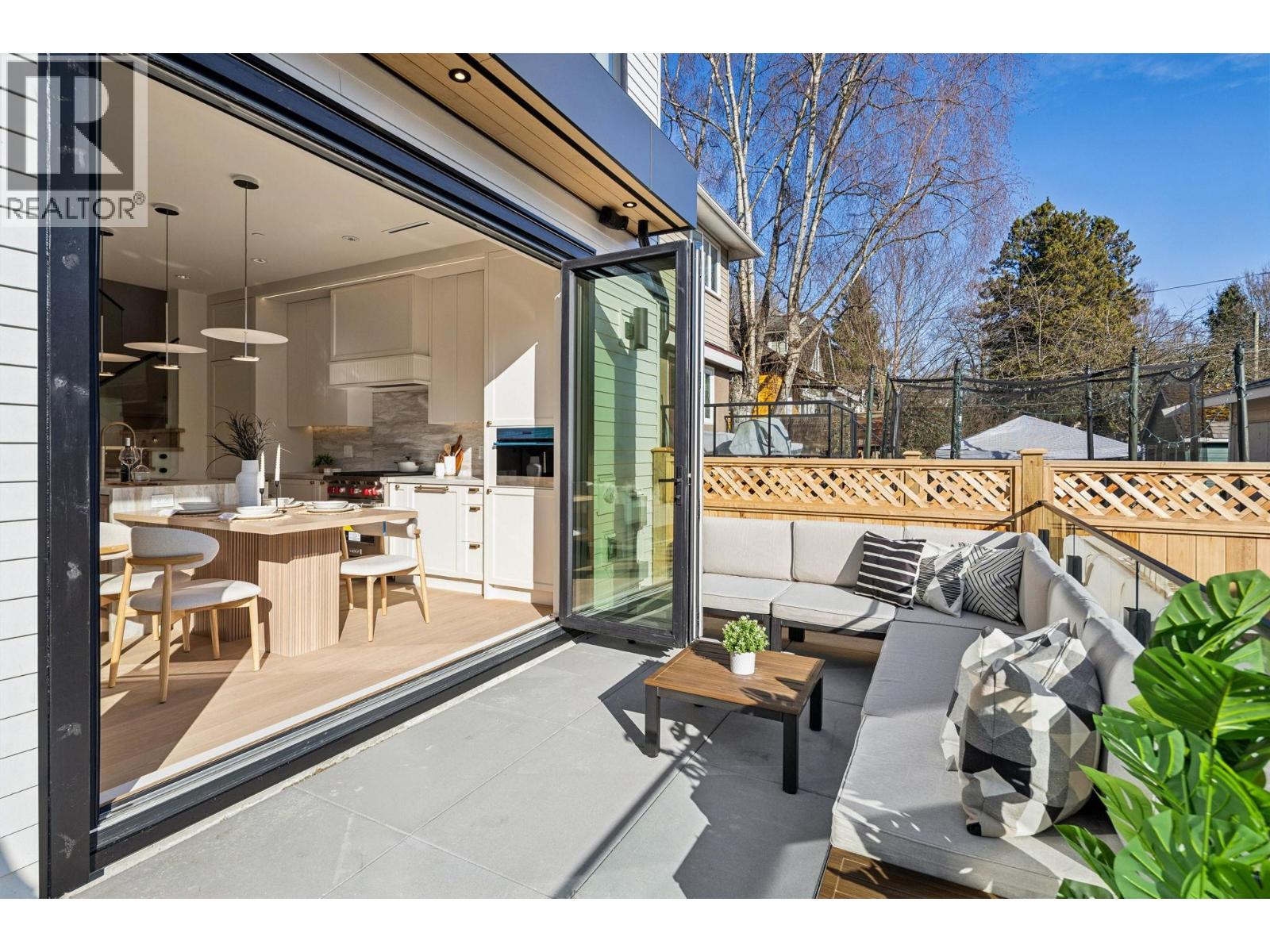 3 Bed, 4 Bath Duplex for Sale in Vancouver – 2 3036 W 13TH AVENUE, Vancouver – MLS# R3123049 - Image 14