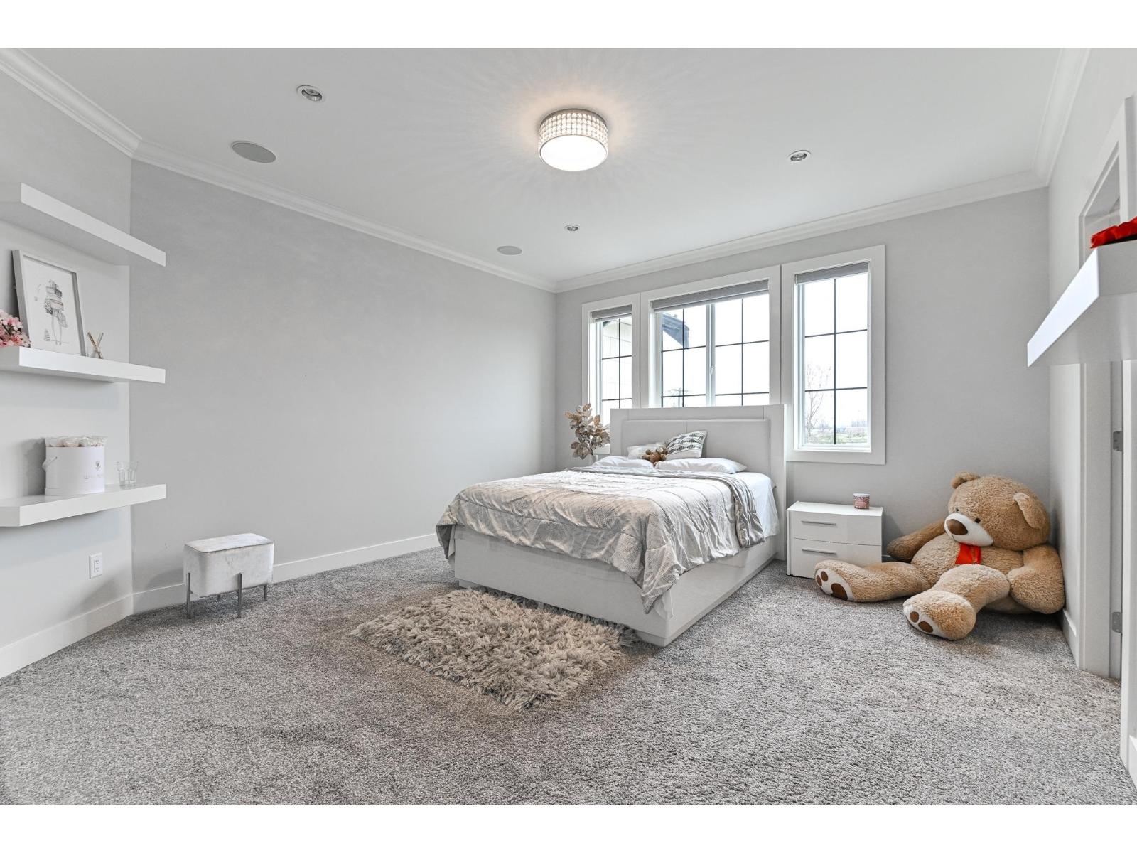 8528 SYLVESTER ROAD, Mission