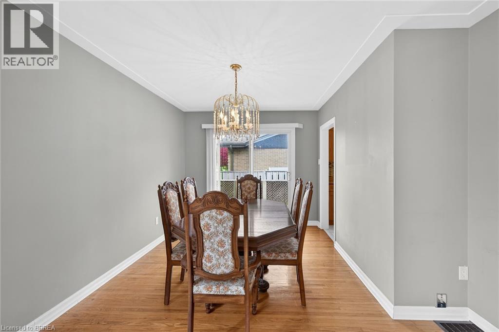 111 MEMORIAL Drive, Brantford, Ontario, N3R5S4 — Photo 45